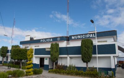 ATIENDE DIRECCIÓN DE SEGURIDAD PÚBLICA DE HUAMANTLA REPORTE DE TRÁILER ACCIDENTADO