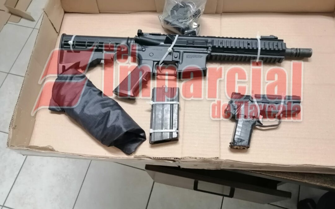 Detienen a tres hombres y una mujer por intento de robo de vehículo y portación de armas de fuego en Panotla
